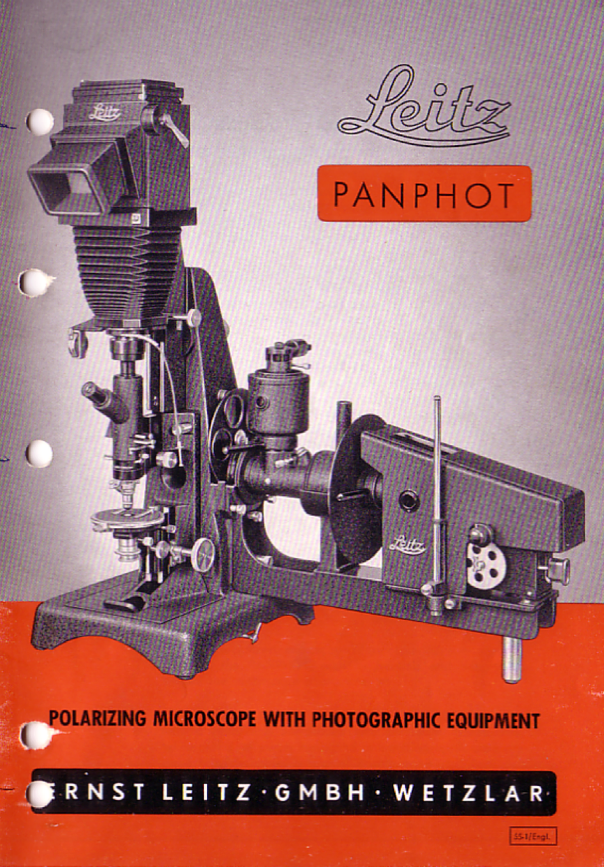 A close up of a microscope
Description automatically generated