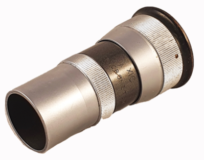 A close up of a telescope
Description automatically generated